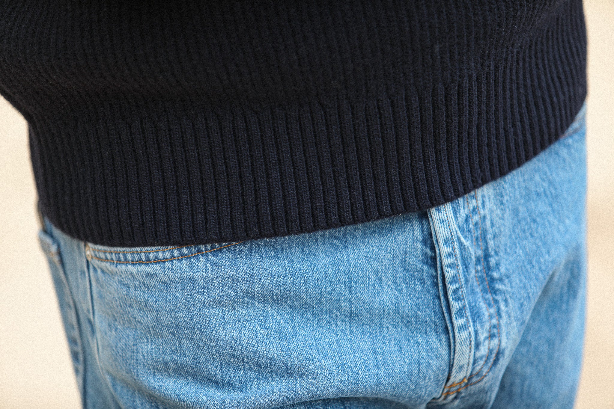 Back in stock ! Pull Militaire Lambswool Navy