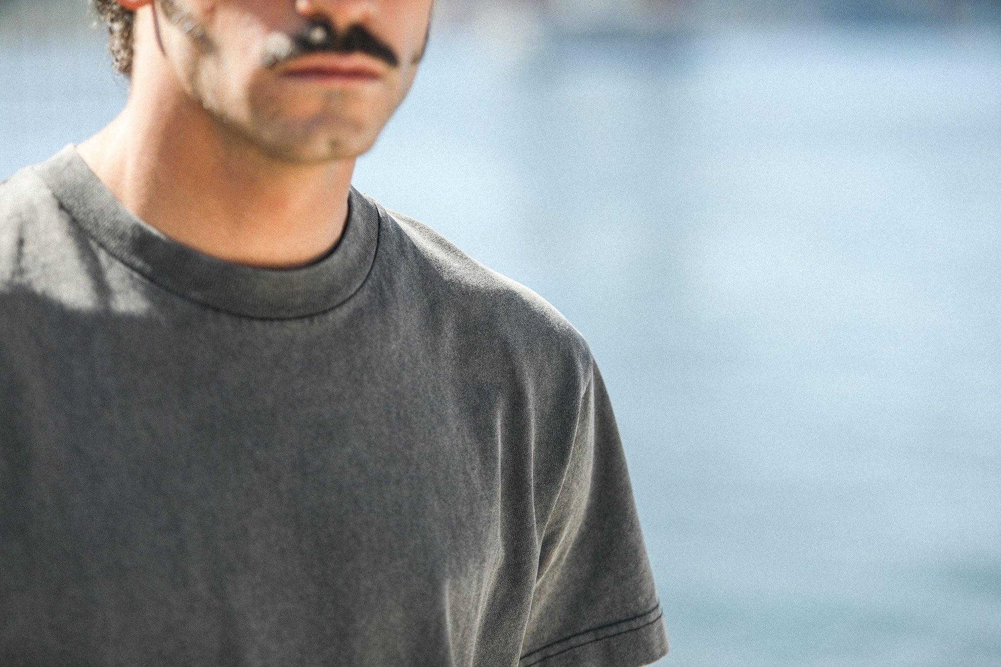 Tee-Shirt Comfort Acid Wash Grey